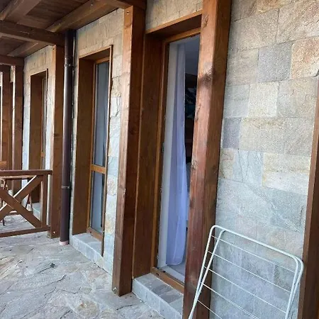 B8 Luxury In Life Апартамент *