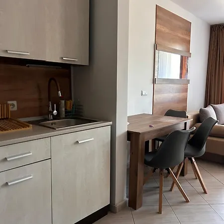 B8 Luxury In Life Apartment